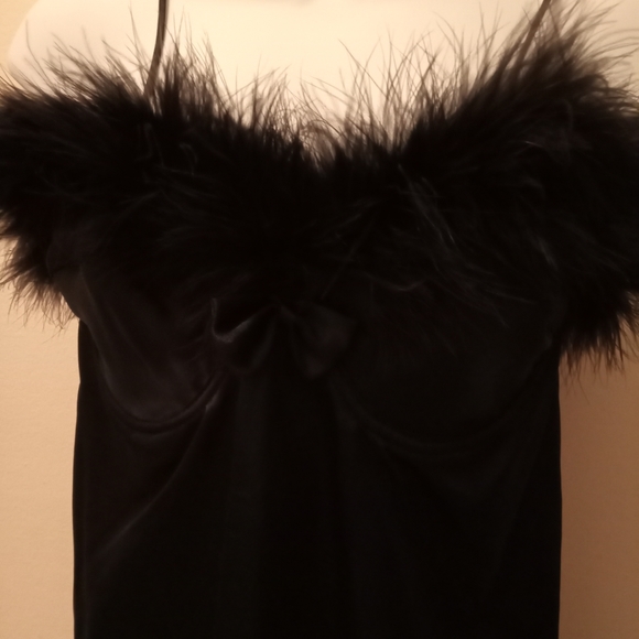 NWT🎁FREE GIFT INCLUDED 🎁 Feathers w/Buttons Sexy Satin Lingerie w/ Bra - Picture 13 of 15